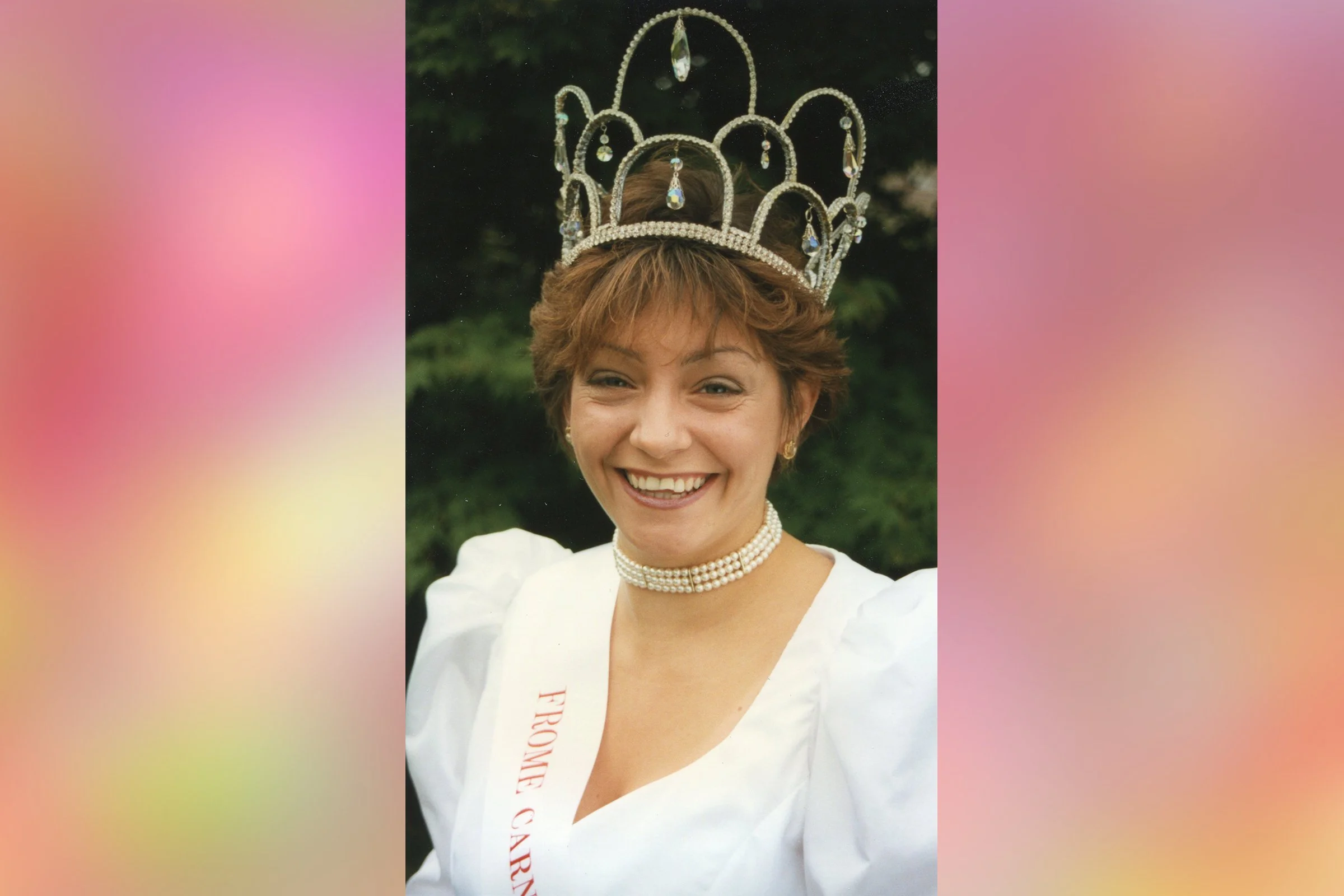  ALISON EDNEY  - QUEEN