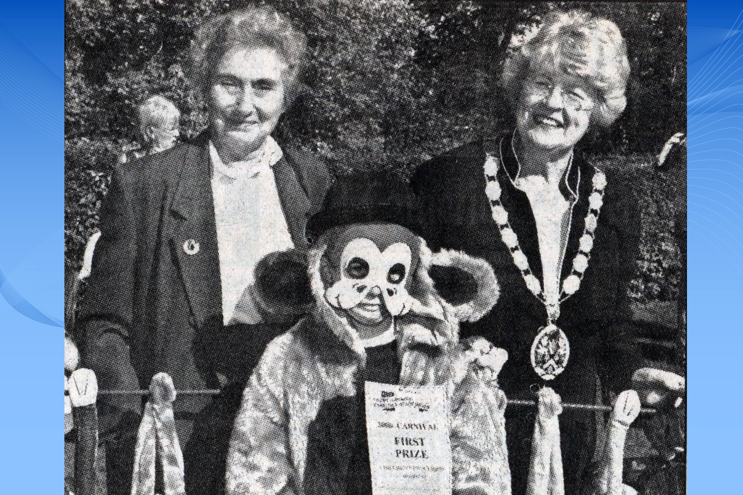 Blake Gill "Monkey's In Business" with Mayor  Blanche Farley and June Barnes Carnival President