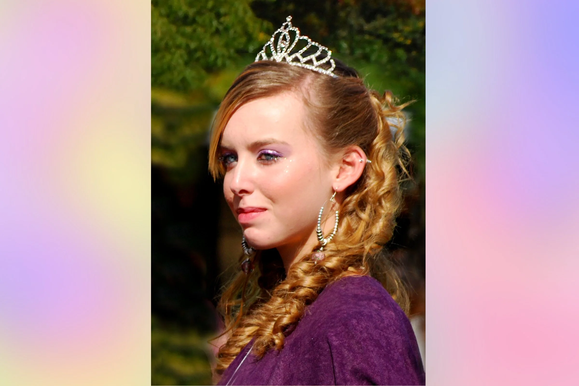 BETHAN FLYNN - Teenage Attendant