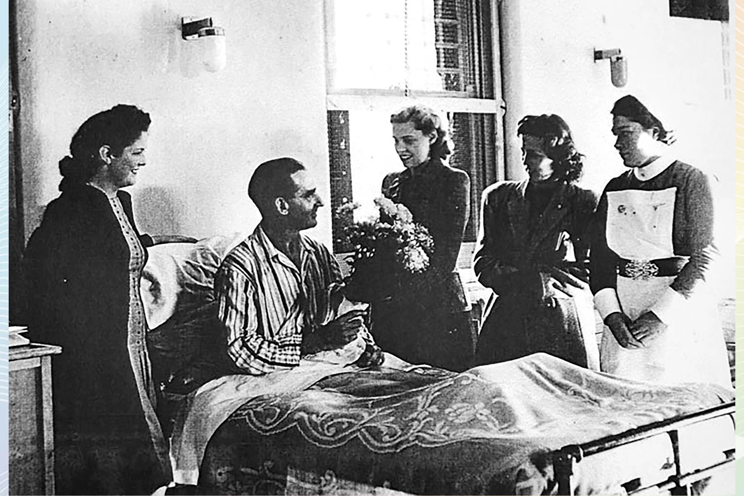   NORA HOLLYWOOD  & attendants PAT HALL & PAT KING visiting patients at Victoria Hospital 1939