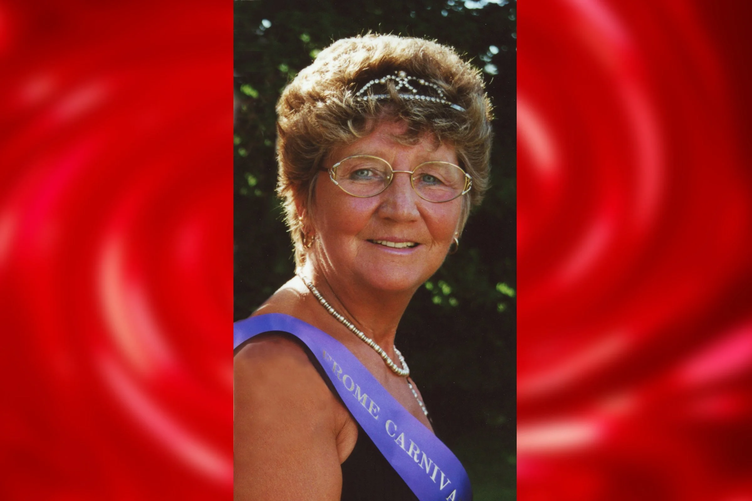  MARION PARKER  - CARNIVAL GRANNY