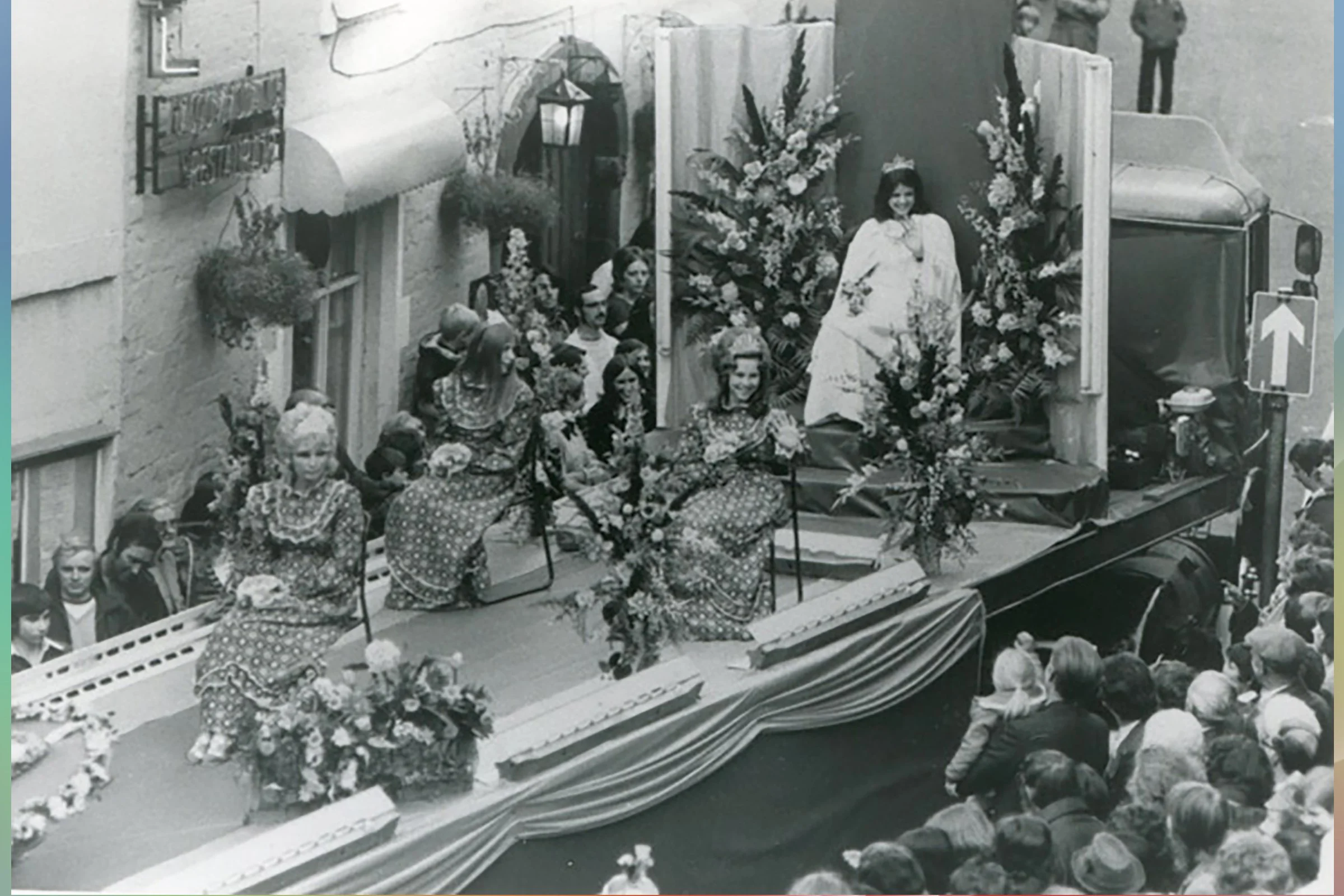 Adult Queen float 1972