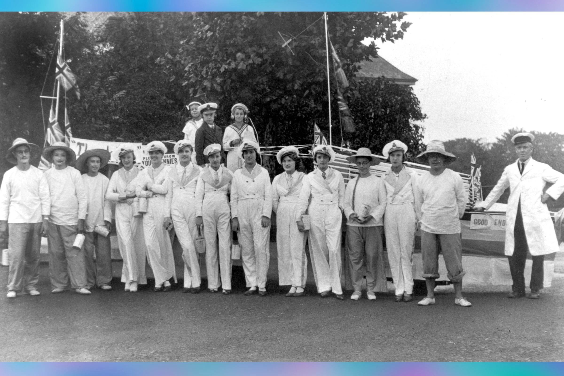  Good Ship Endeavour  Rawlings crew collecting for Carnival