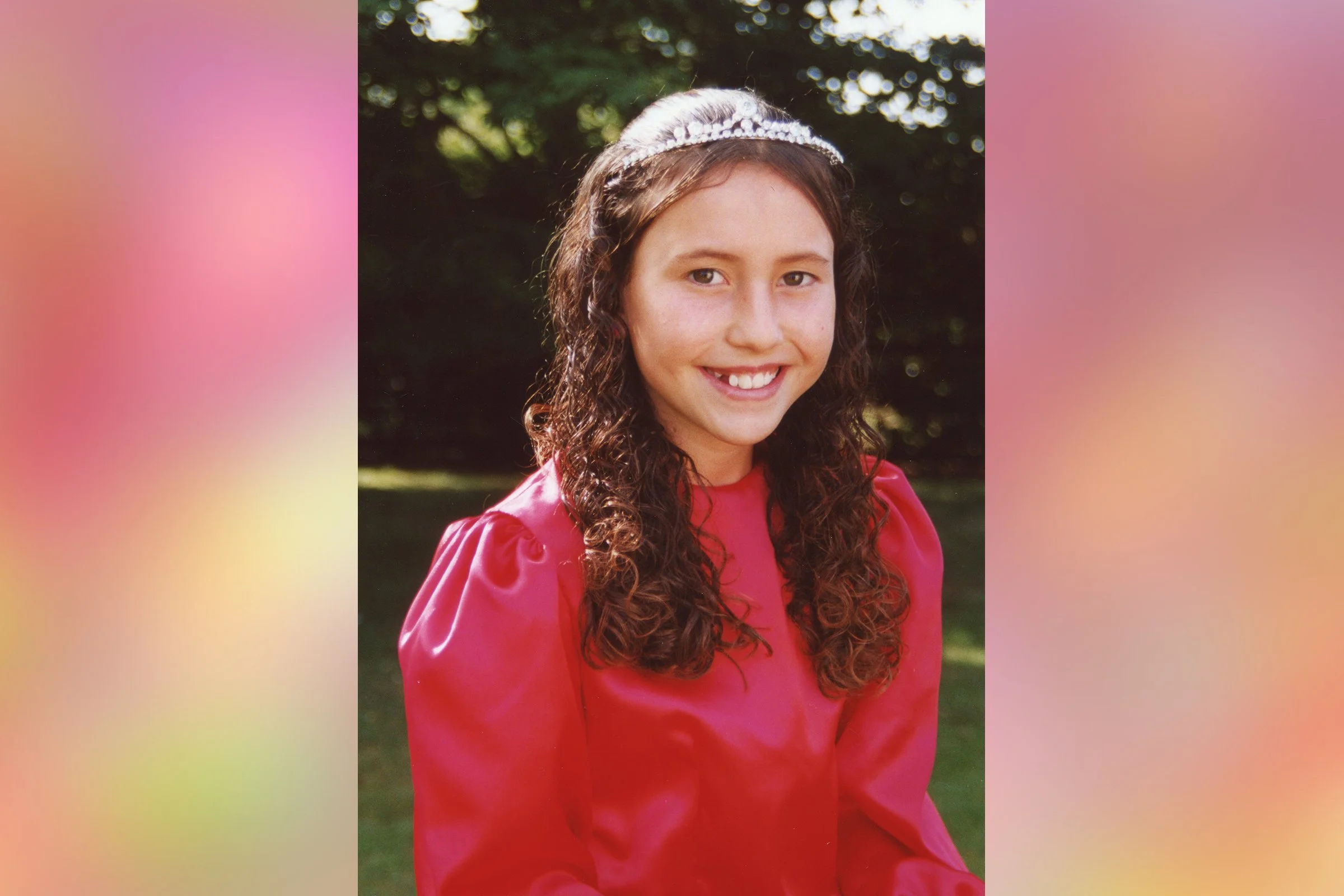 SOPHIE COX - Children's Attendant