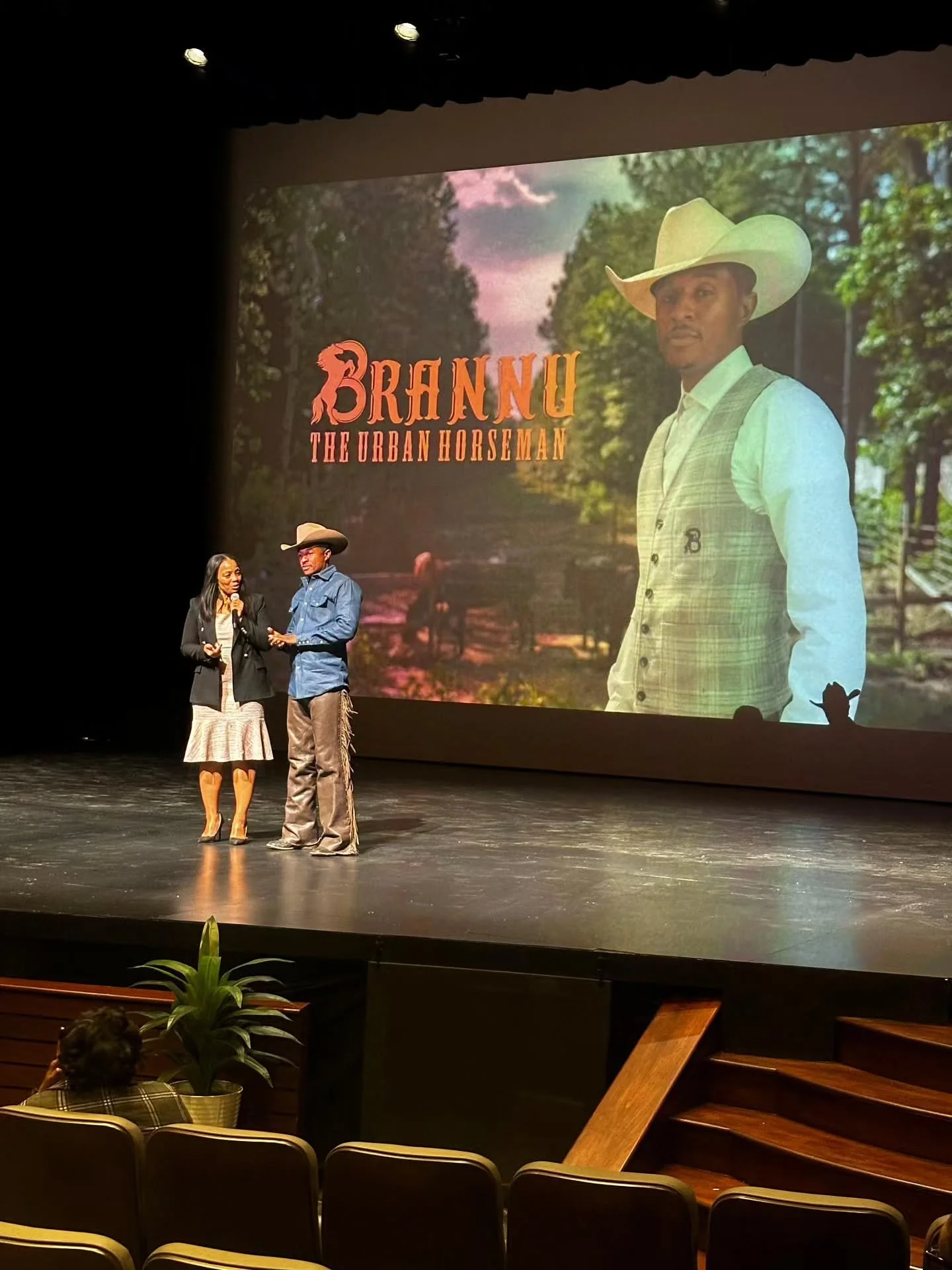 NEW CHAPTER: At the "Brannu" film screening @cosfga City of South Fulton's Mayor Elect @iamcarmalithagumbs, a longtime supporter of @brannuhorse, reaffirmed her commitment in supporting his efforts in building his ranch dream. The community
