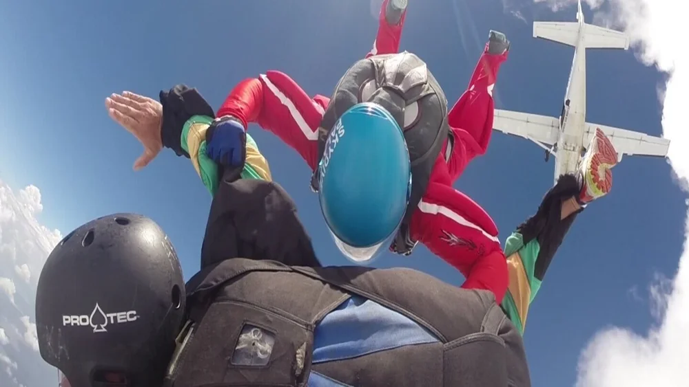 AFF exit from aircraft