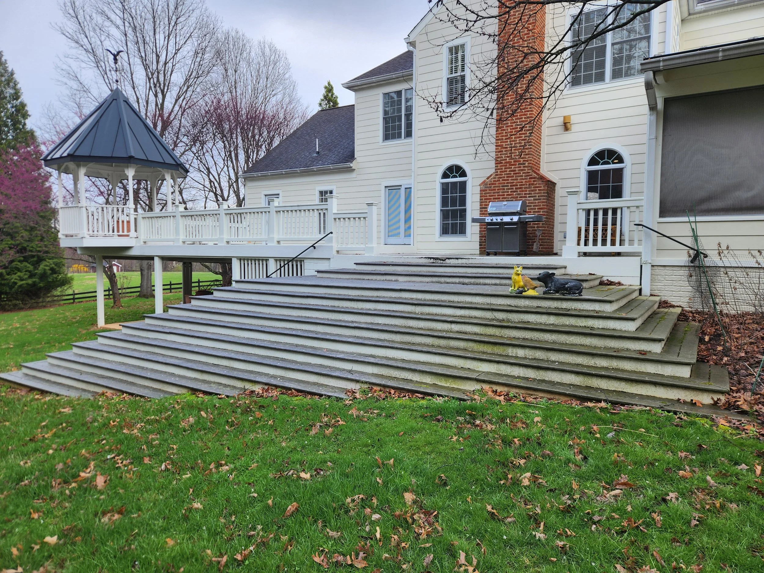 Deck Stairs Before Cleaning