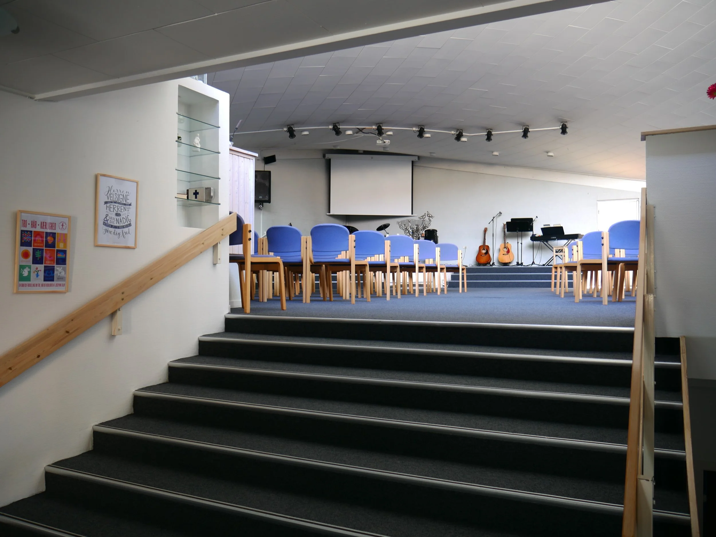 Vi byder velkommen til Gudstjeneste i Svendborg hver søndag. 