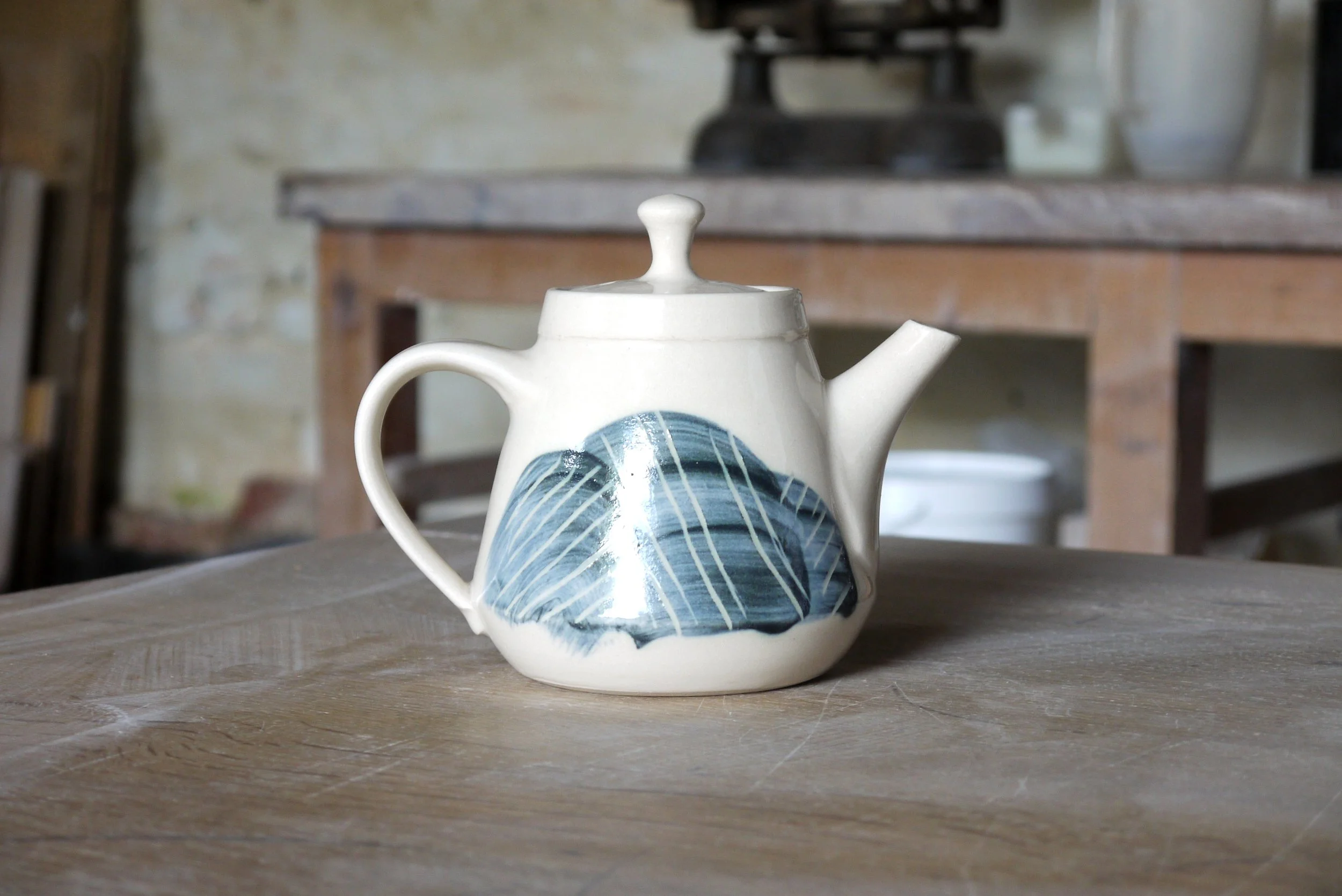 Fields Teapot small 1 c.JPG