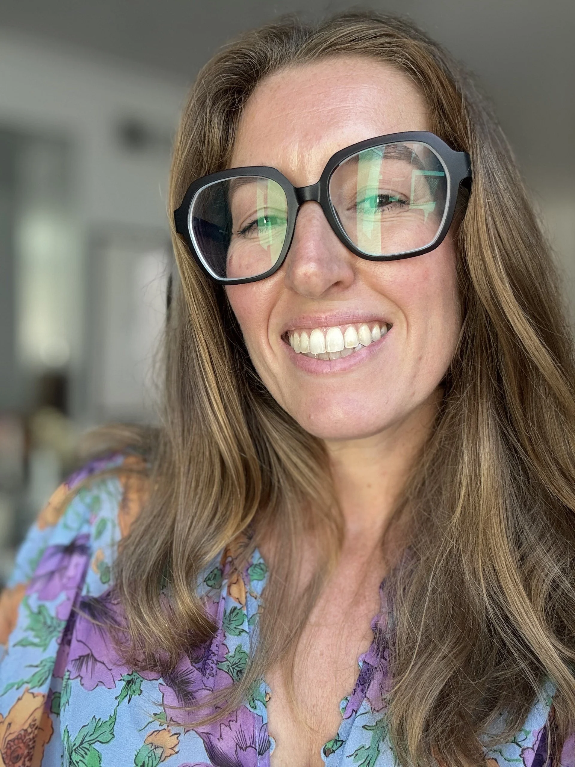 a thriving Jenn, the founder of alive unlocked.