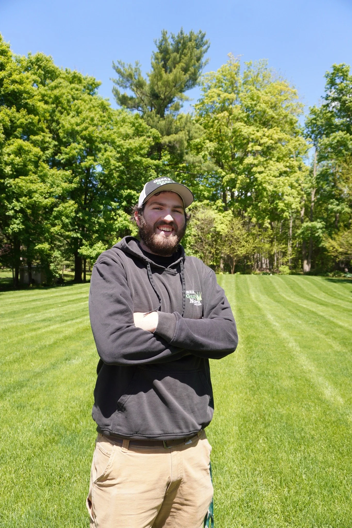 Meet Wade Murray Our Owner and Operator. Wade has had a Passion for lawns since he was a teenager! Over 15 years ago Wade held the handlebars of His lawn mower for the first time. Since that moment Wade has fallen in love with mowing lawns and everyt
