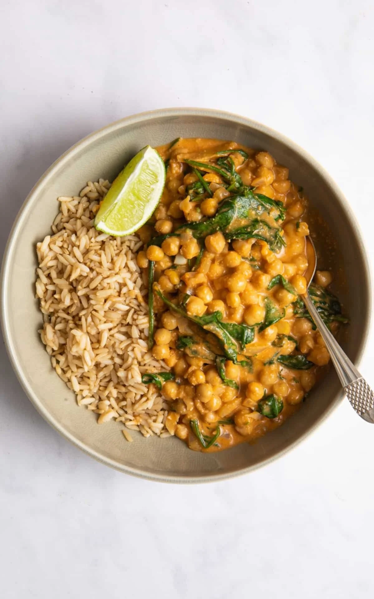 10-min-chickpea-and-spinach-curry1.jpg