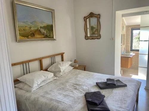 Camelia Room