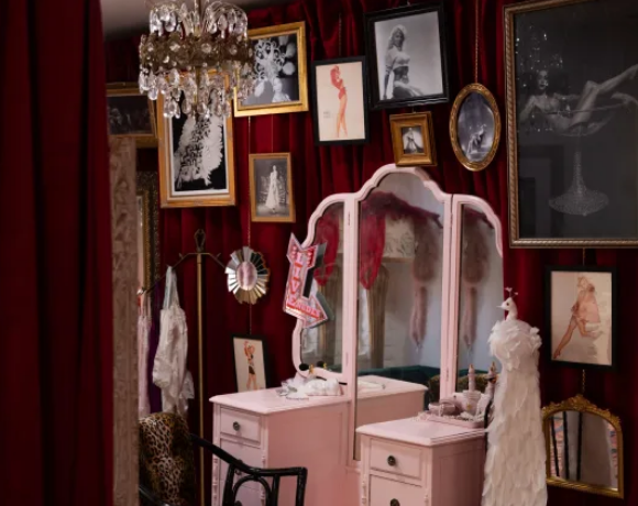 Photoshoot at Velvet Kitten Studio (Cosplay, Boudoir + Beyond!)