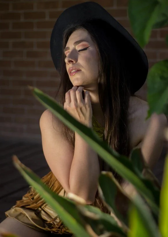 "Front Porch" Model: Sara Staub 7 page spread for Swiss magazine Beautymute, volume 72.