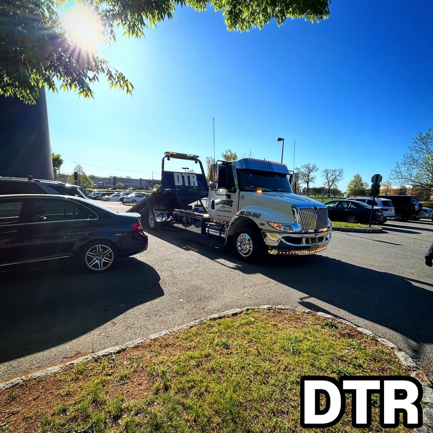 Call today ! You’ll receive an exceptional experience; remember, services can be replicated but never duplicated. #oldtruck #quality #towing #rollback #restoration #internationaldurastar #dt466 #eatonfuller #derrickstowingnj #DTR
#derrickstowi