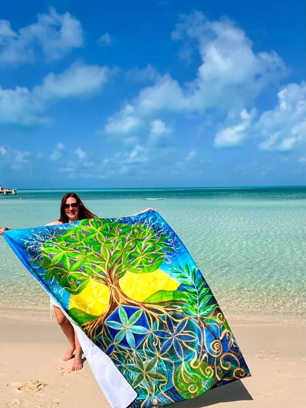 There are technically still 25 days left of Summer&hellip; ☀️🌊

The Summer Tree of Life collection is available on Etsy 
🌳✨ 
The vibrant tapestry was created by @thirdeyetapestries and the yoga mats are hand  made by @mettamats 💚

I&rsquo;d love t
