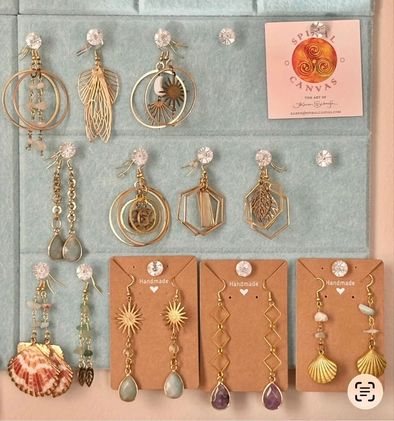This photo completely made my day✨

@michellea916 recently shared the collection of earrings she&rsquo;s gathered over multiple visits to the Roslyn Salt Cave. 

I&rsquo;m so grateful to Michelle for sharing and to the @roslynsalt for supporting loca