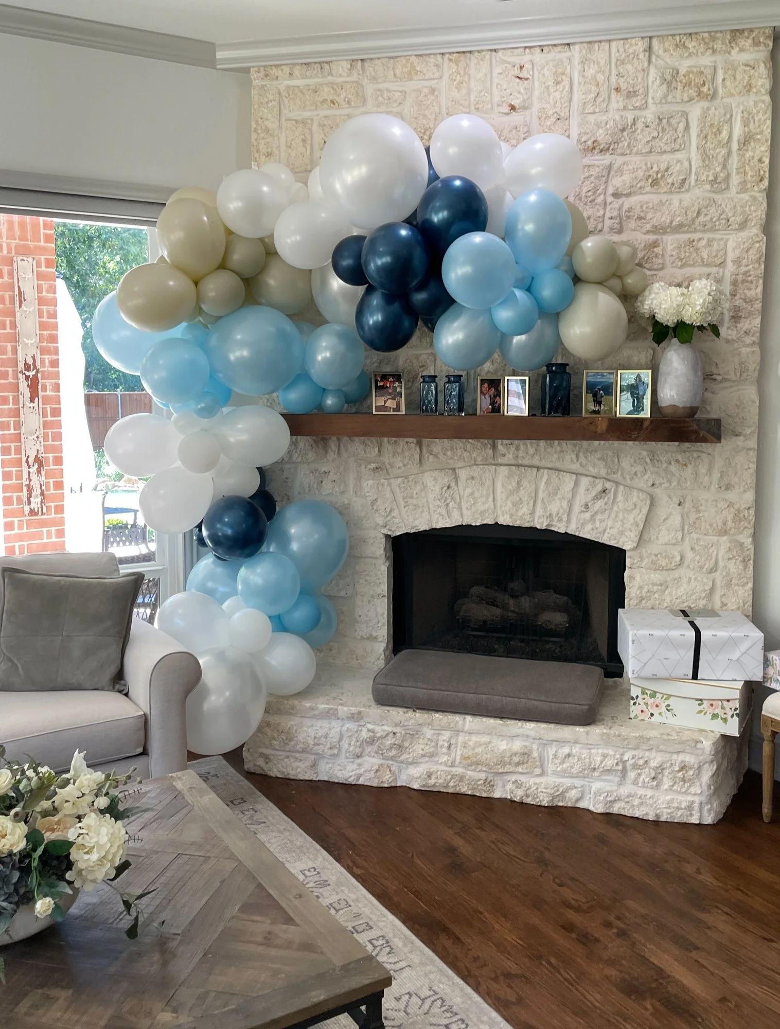 LynnsLensChicago_KatlynBridalShower_WEB-01.jpg