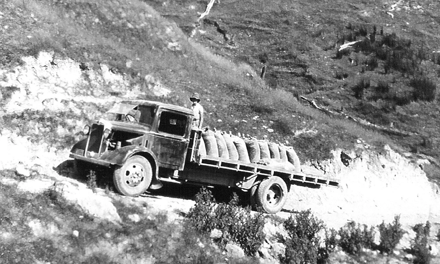 Rollin-wheels-Hills-Carrying-truck-25.jpg