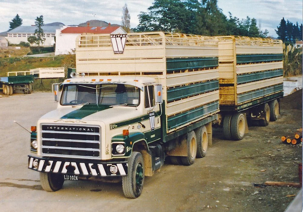 Rollin-Wheels-Truck-Journal-Archive-Richard-Sixtus-Intenational-S-line-Waitaki-TYransport-2.jpg