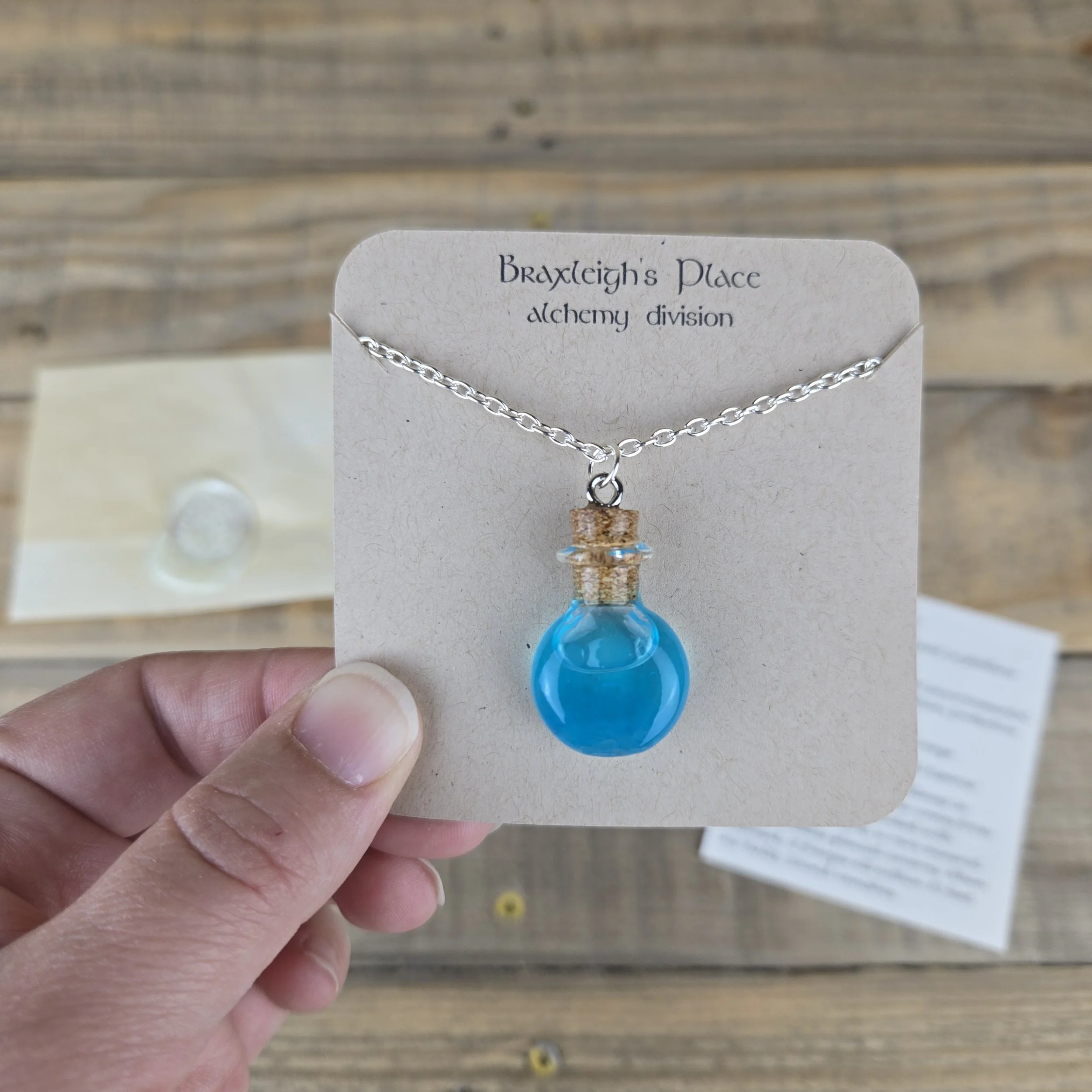 Potion Necklace Winter's Grasp