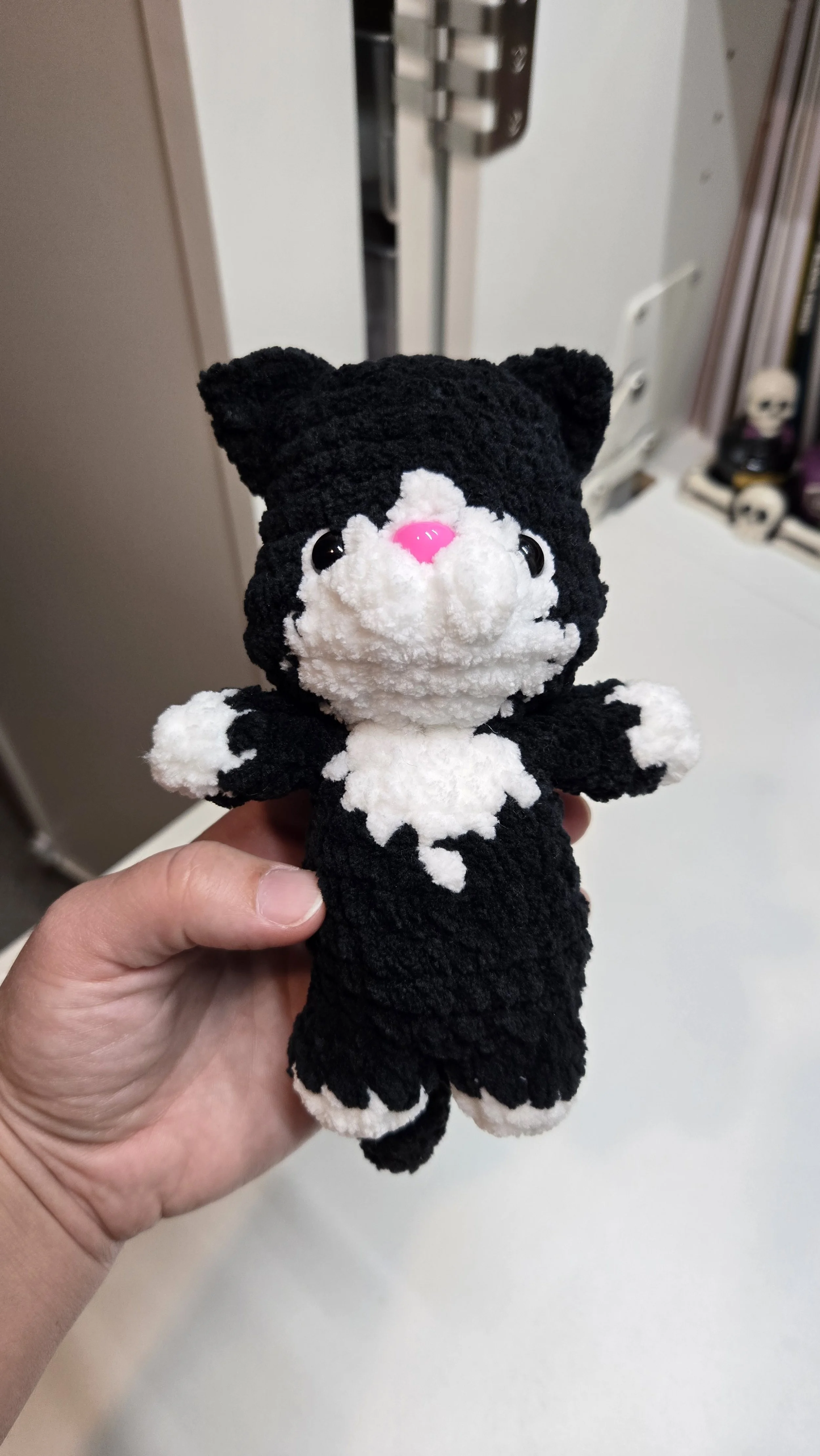 Baby Cat crochet pattern by Green Frog Crochet; modified to make into a tuxedo cat.