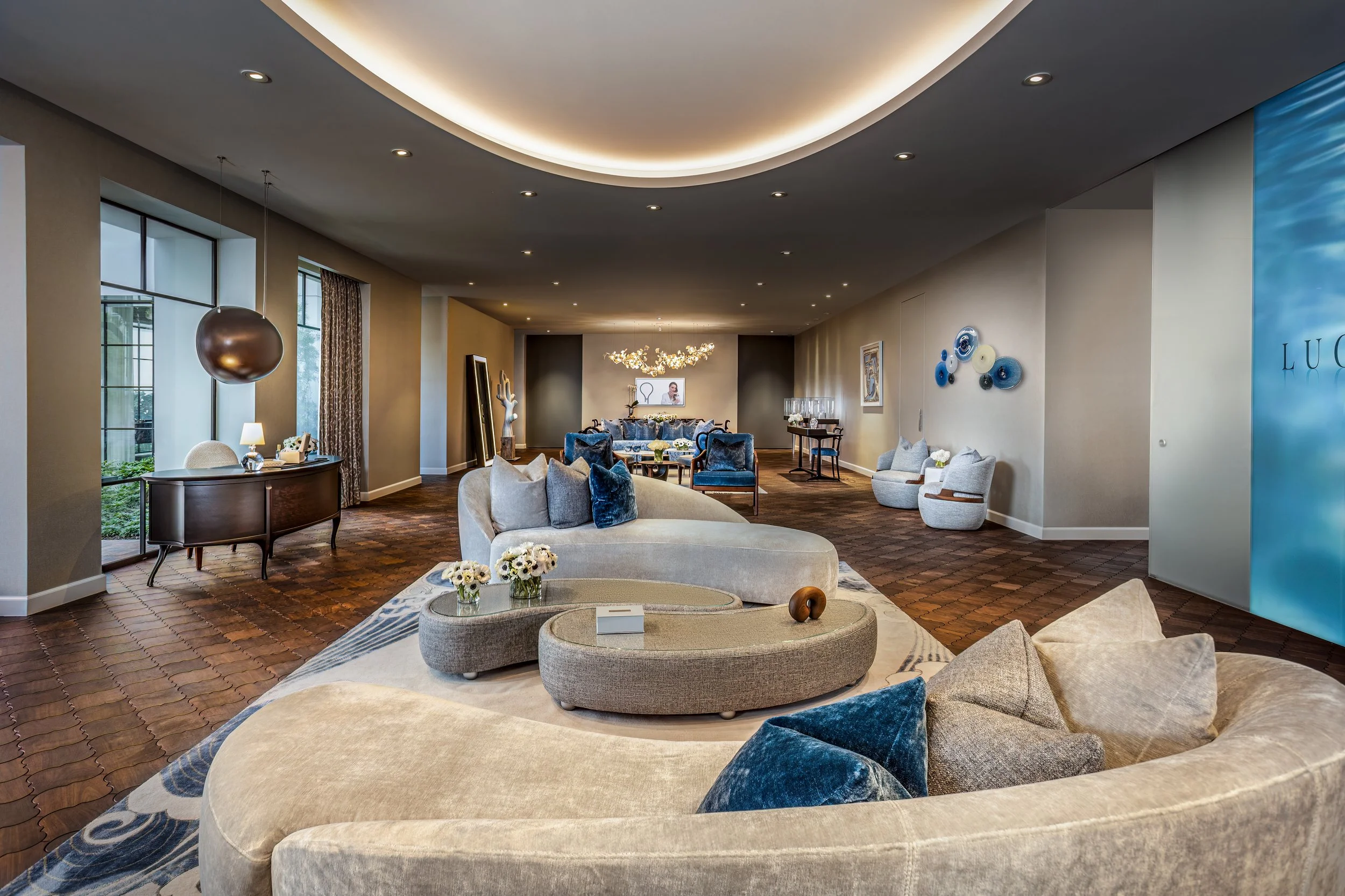 Livingroom Dining Straight On.jpg