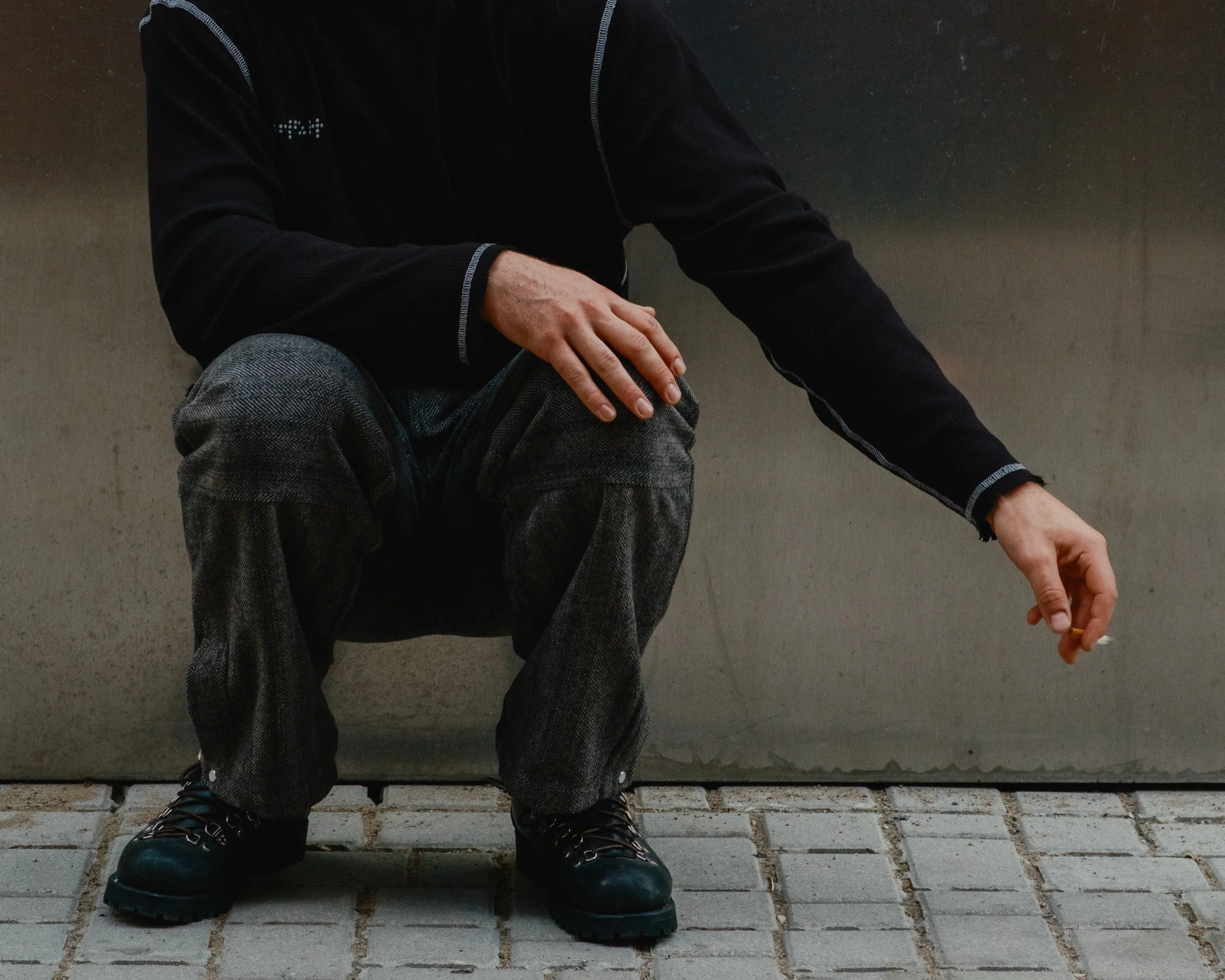 parfait-franco-sweater-herringbone-pants-street-crouch.jpg