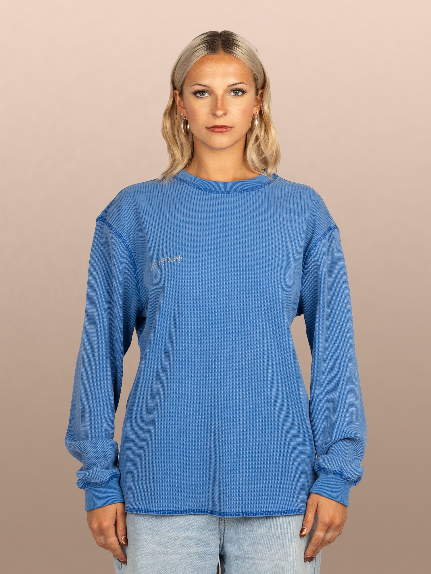 PARFAIT-ECOM-MODEL-THERMAL-4X3-EVAN-1.png