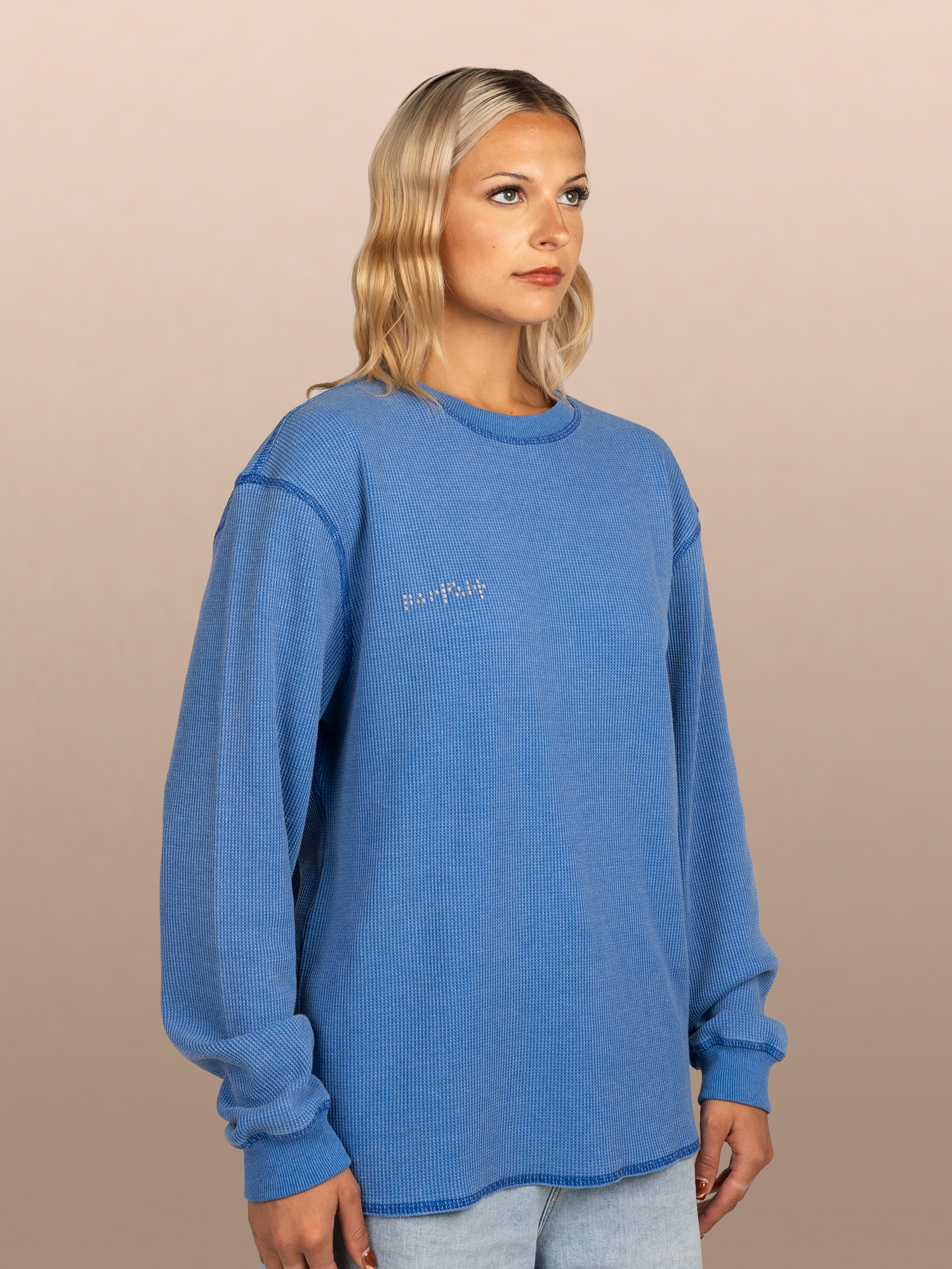 PARFAIT-ECOM-MODEL-THERMAL-4X3-EVAN-2.png
