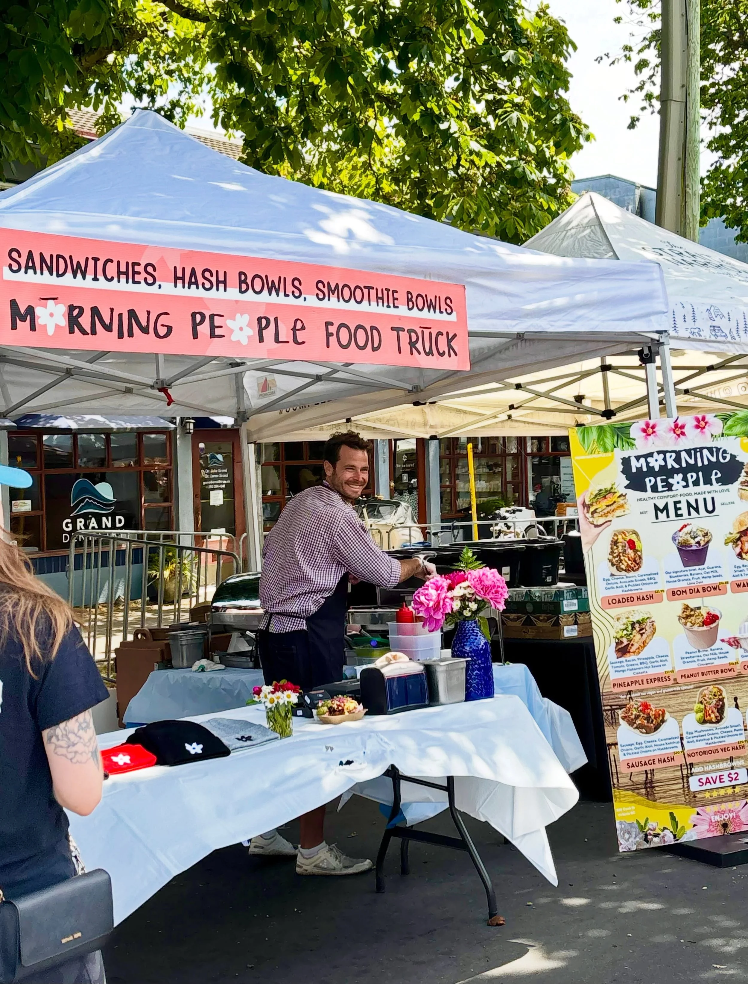 Thank YOU to everyone who made it out to @thevillageblockparty 🙏🌸 We always love the energy of this event. Our snack hashes were a hit, the dogs were fast, and the music was on point 💫 

We view The Block Party as the ultimate celebration of local