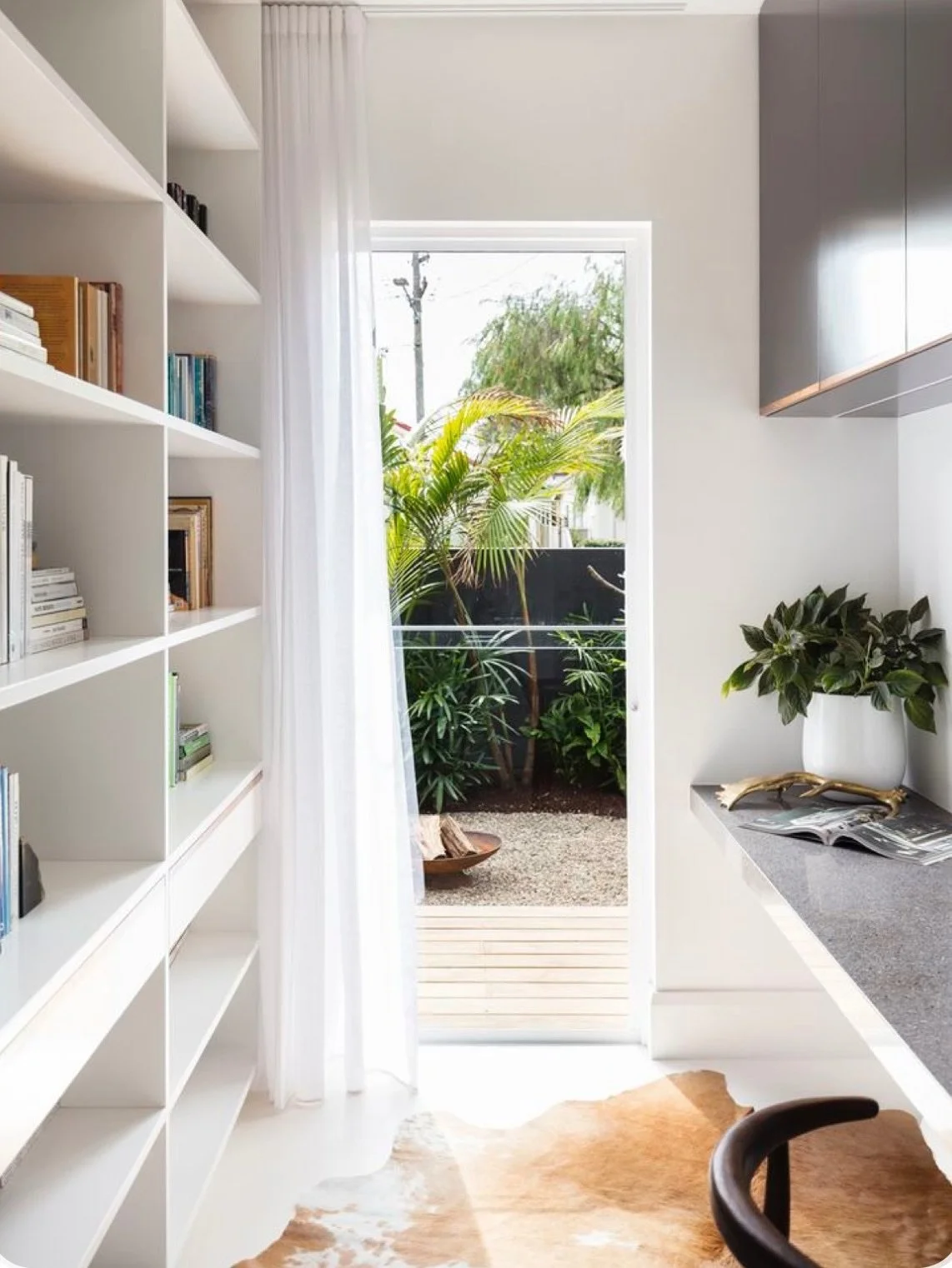 Thinking about creating a home office? We’ve got the plans!
Most of our most-loved projects now have their joinery plans available to download — ready for you (or your builder, joiner or handy friend 😉) to bring to life.
The living roo