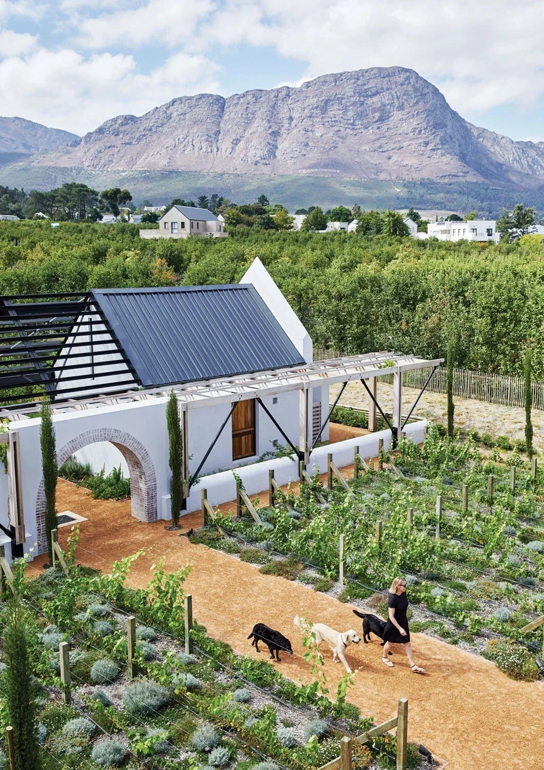 There are homes &mdash; and then there are homes. This South African sanctuary is the kind of place designers dream of: where every detail &mdash; from architecture to interiors to gardens &mdash; feels deeply connected and intentional.

Imagine a ho