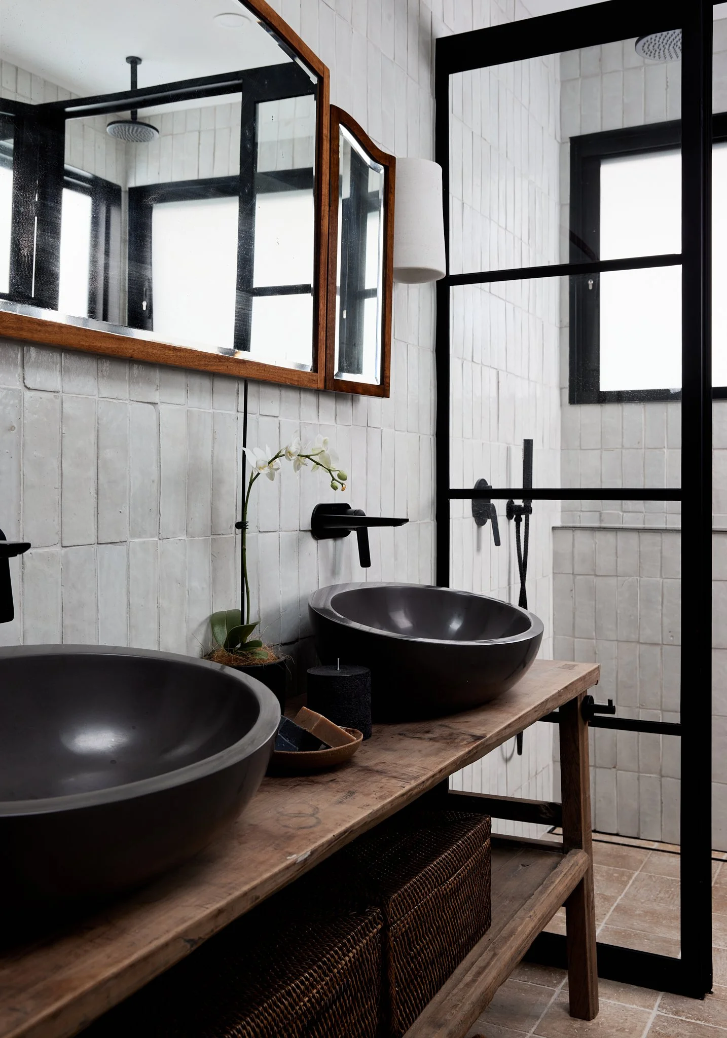 SIKATA_MASTER ENSUITE_TQA1011.jpg