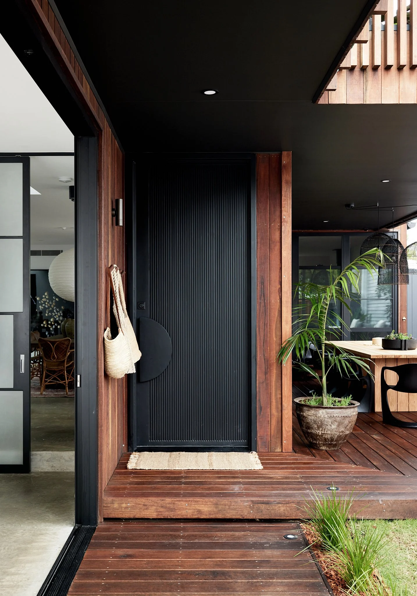 SIKATA_ENTRY, STAIRWELL & VOID_TQA0414.jpg