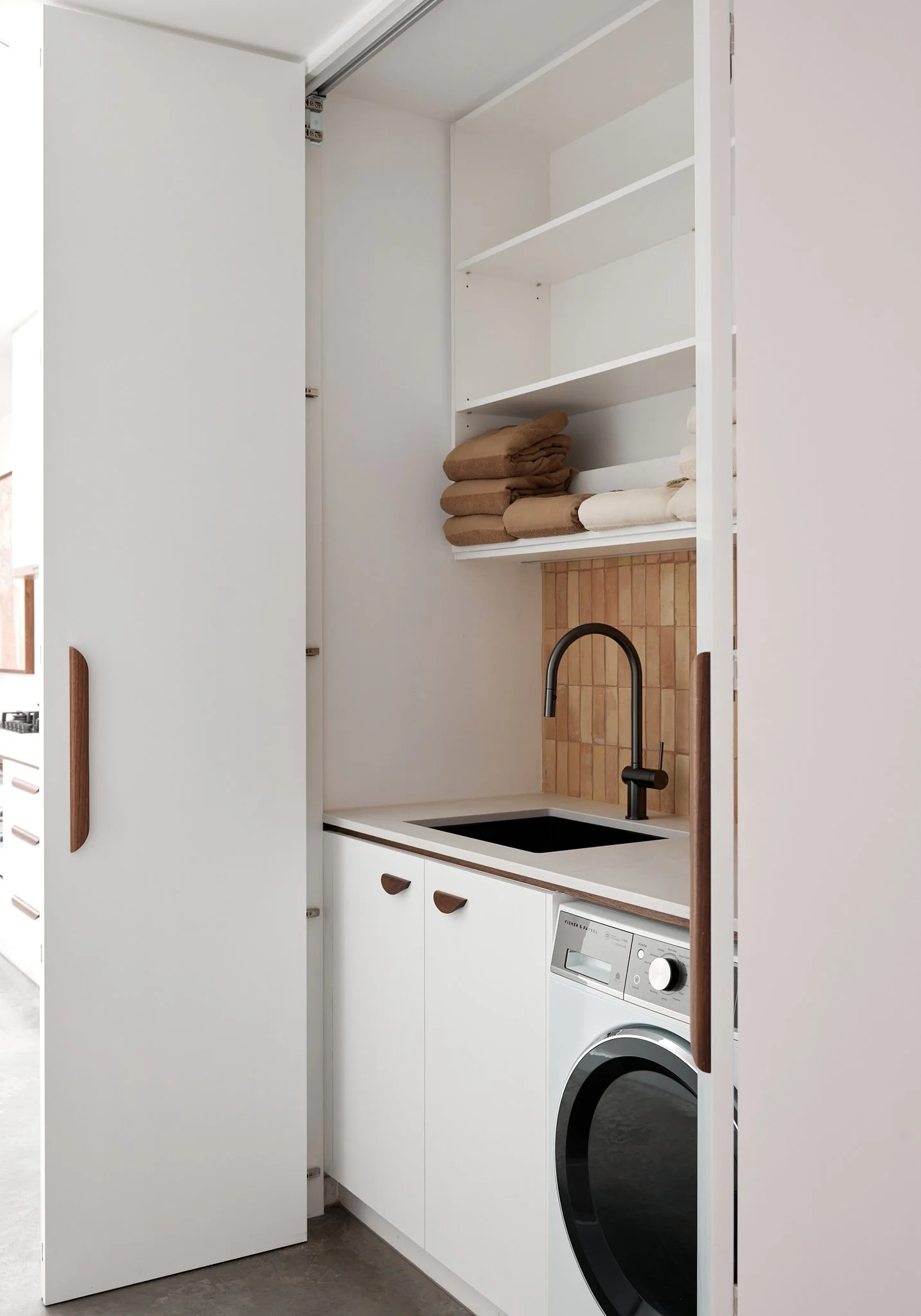 SAMUDRA_LAUNDRY_TQA0922.jpg