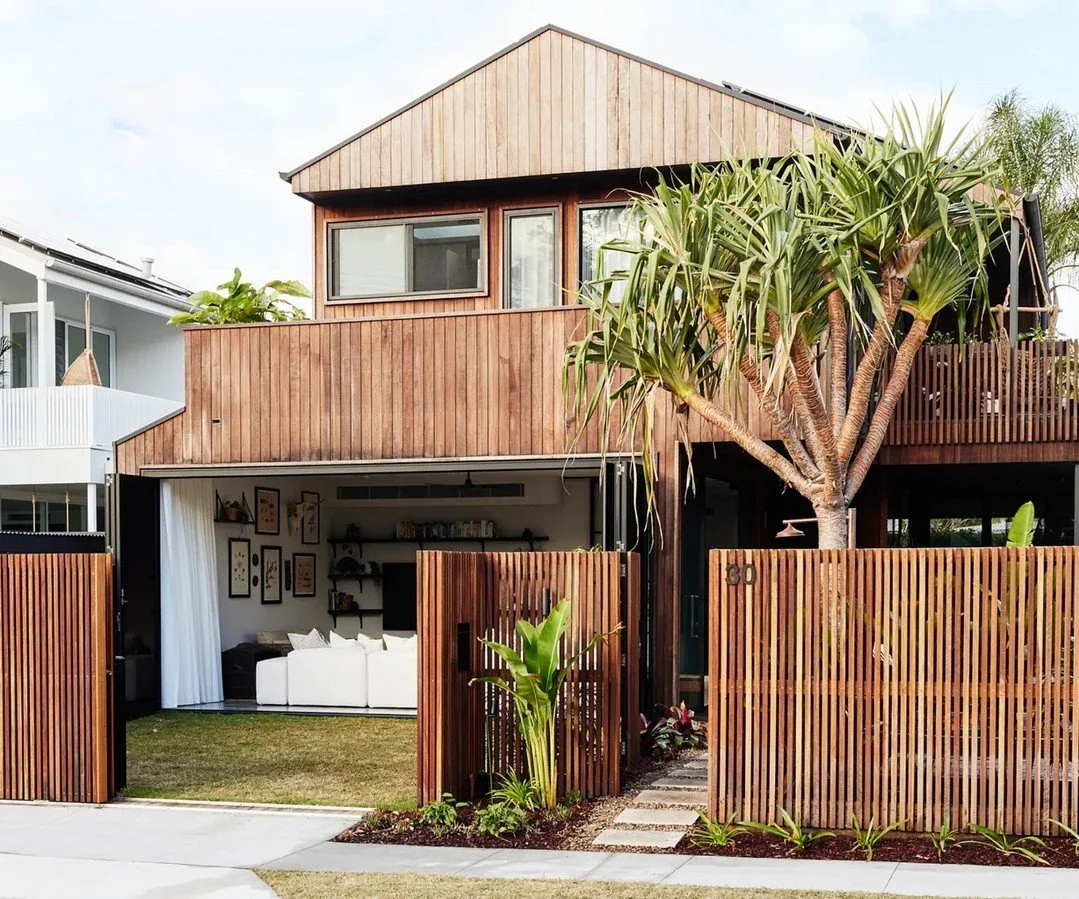 A little fun fact about Sikata House... this Wabi Sabi beauty was actually designed to be Mel's family home. Until, well, she decided to sell it. 😂 (Serial renovator alert!) But before that little plot twist, a LOT of thought went into creating a ho