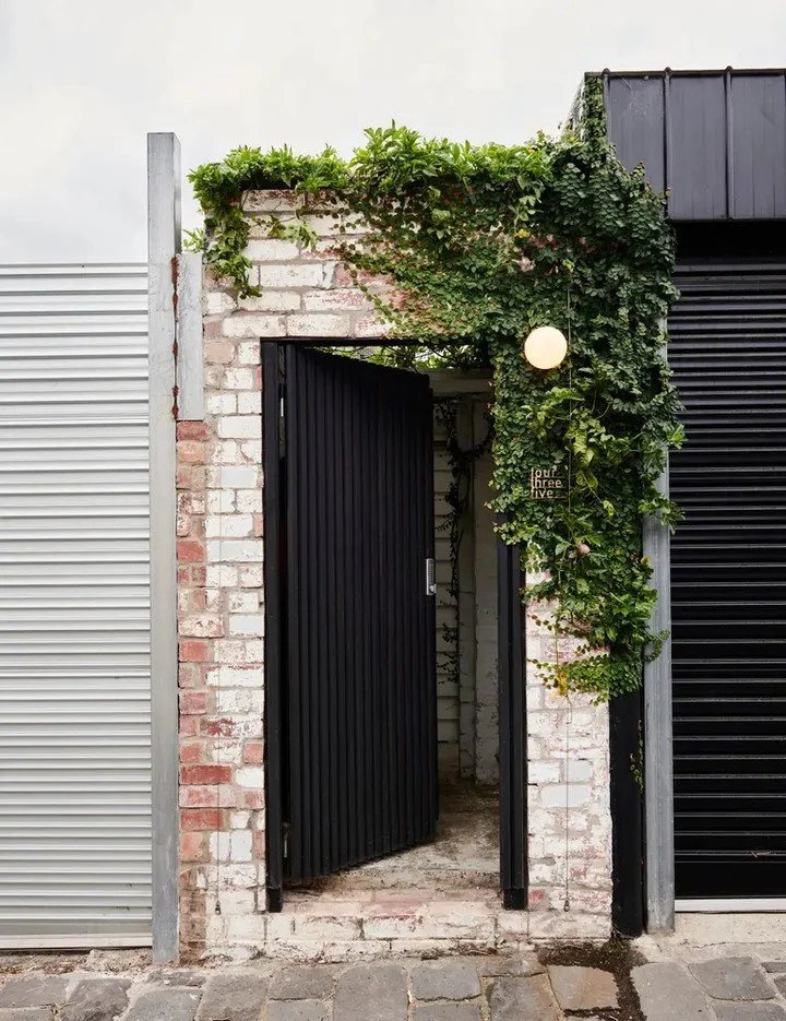 We love a renovation that proves more space isn&rsquo;t always the answer. Interior designer Jaime Vella of @itselfstudio and her husband Dylan bought this single-fronted Victorian terrace in inner-city Melbourne back in 2016... apparently without ev