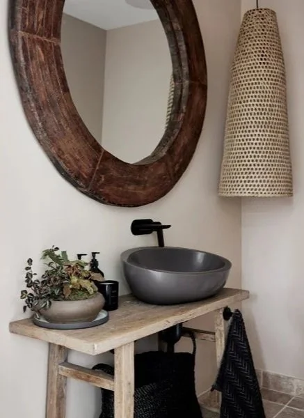 Sikata-House-Byron-Bay-Reflection-Basins-in-Charcoal.jpg