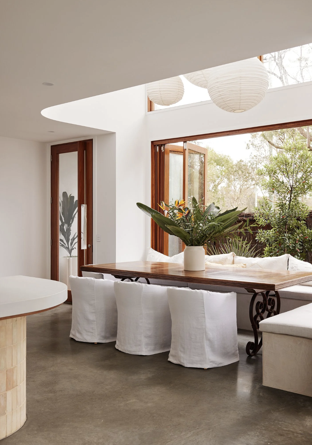 Furniture Selection and Placement: Creating Comfort, Flow and Visual Balance