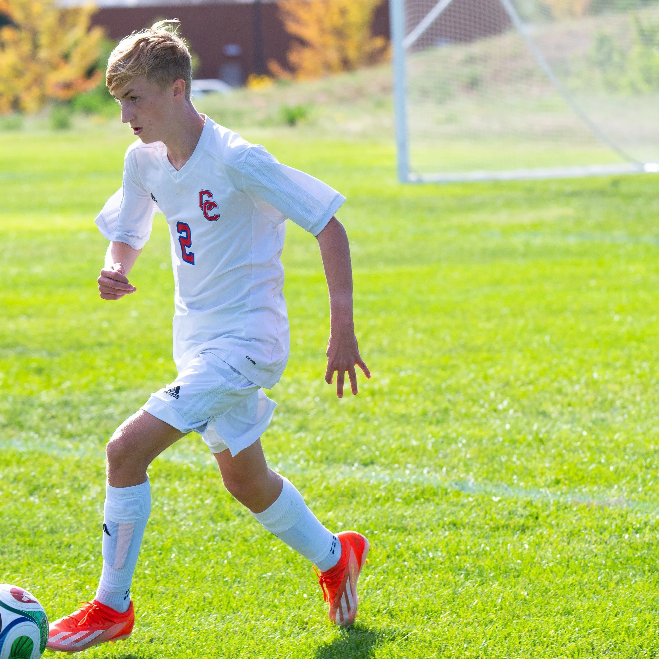 Royal: Creek 5 - Regis Jesuit 1