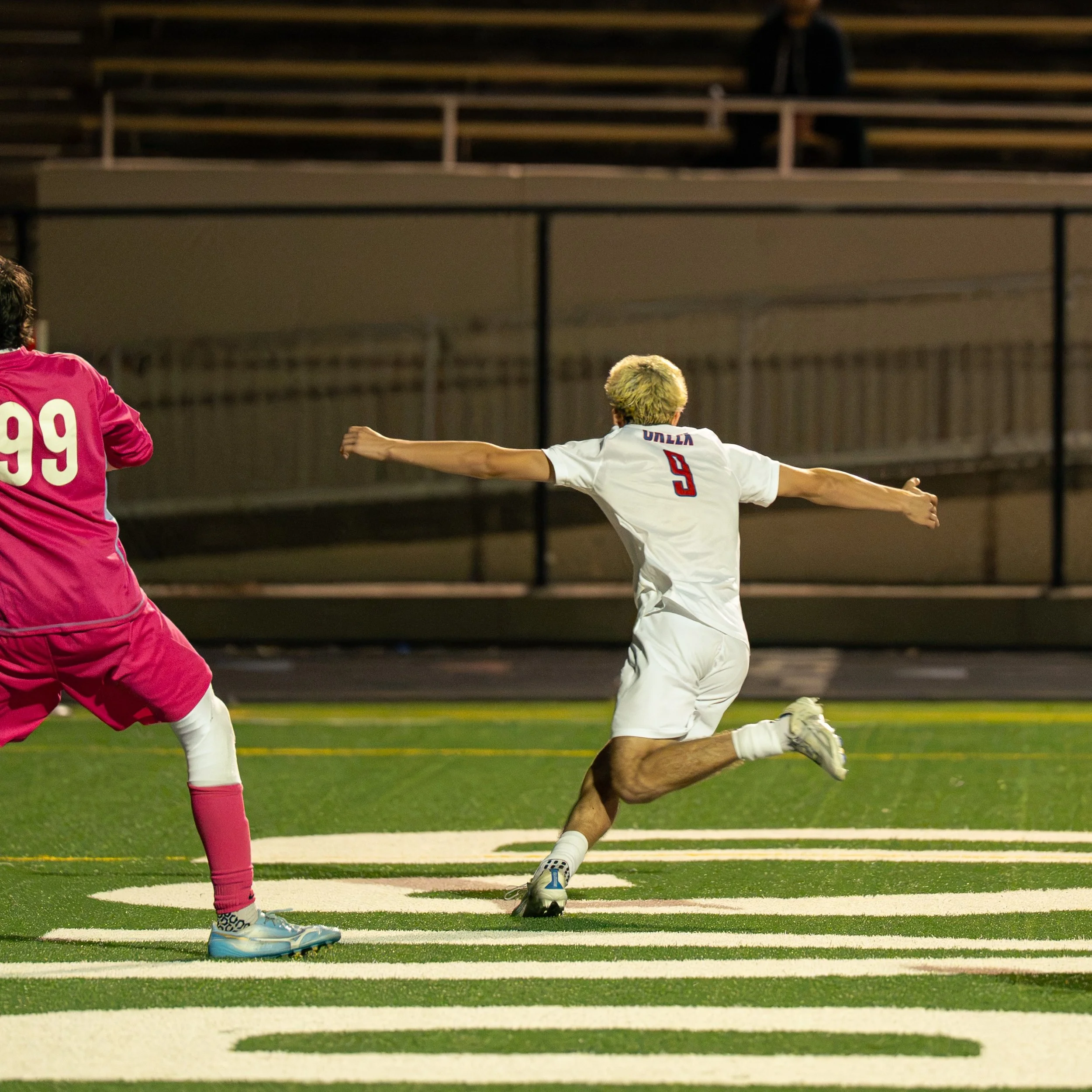 1-0 on the road vs. Boulder

Phot cred @drake.bowser.photography_