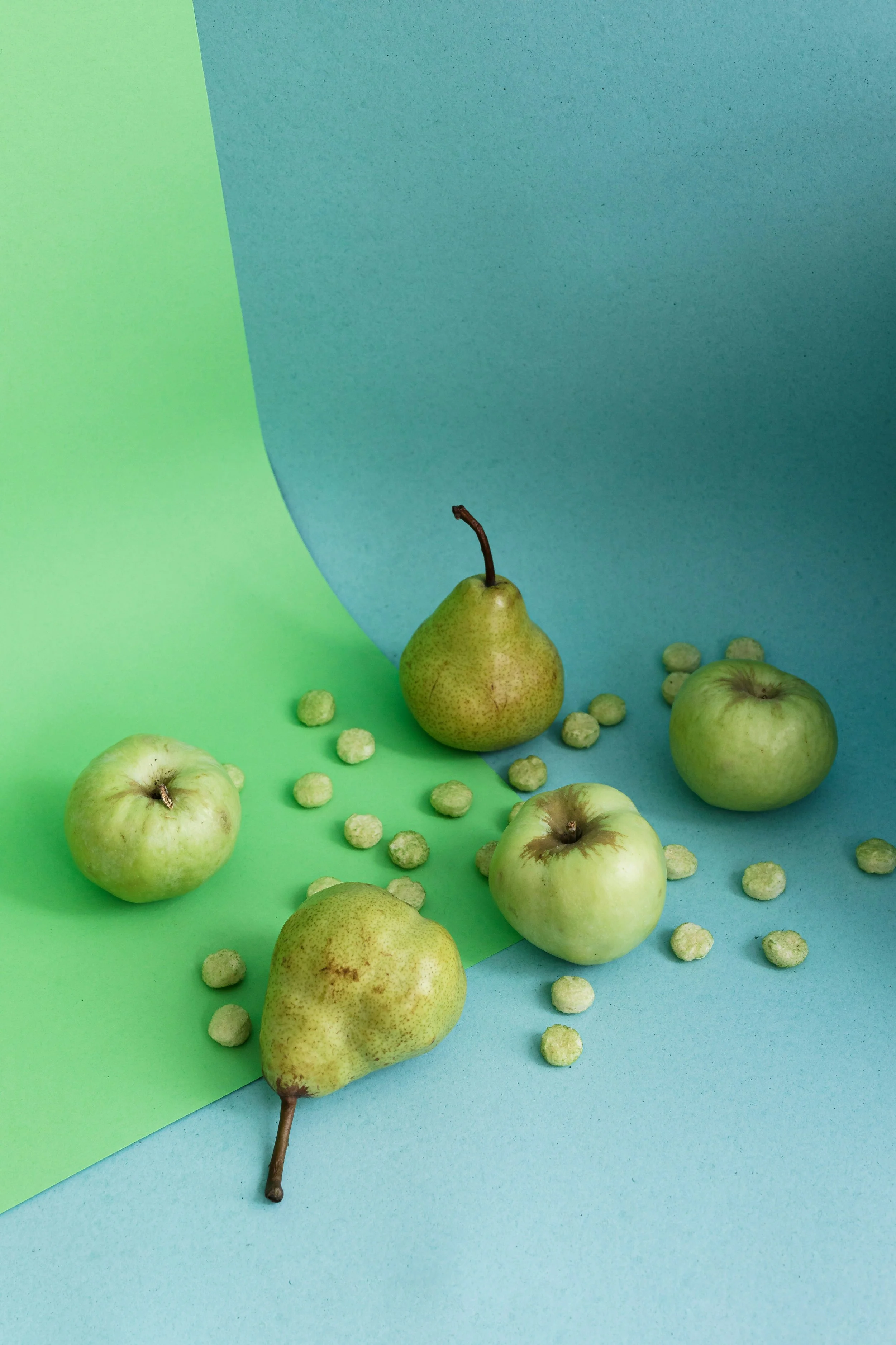 Apples & Pears Seasonal Guide — Virgona Provedoring