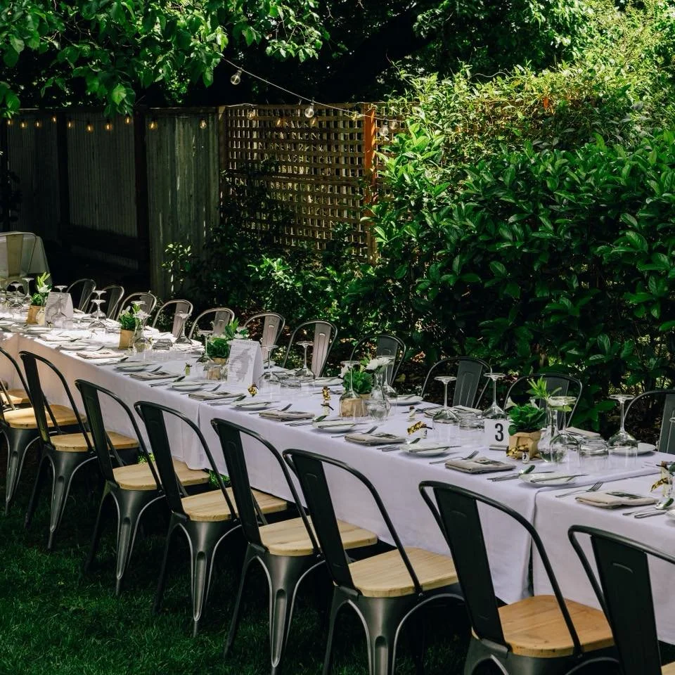 Join @theoldcoachstables on Saturday 29 November for their annual Christmas lunch!

Set amidst the beautiful gardens, enjoy a relaxed three-course Christmas feast, while sipping on local wines and listening to the amazing @catastrophe_music.

🎟️ - L