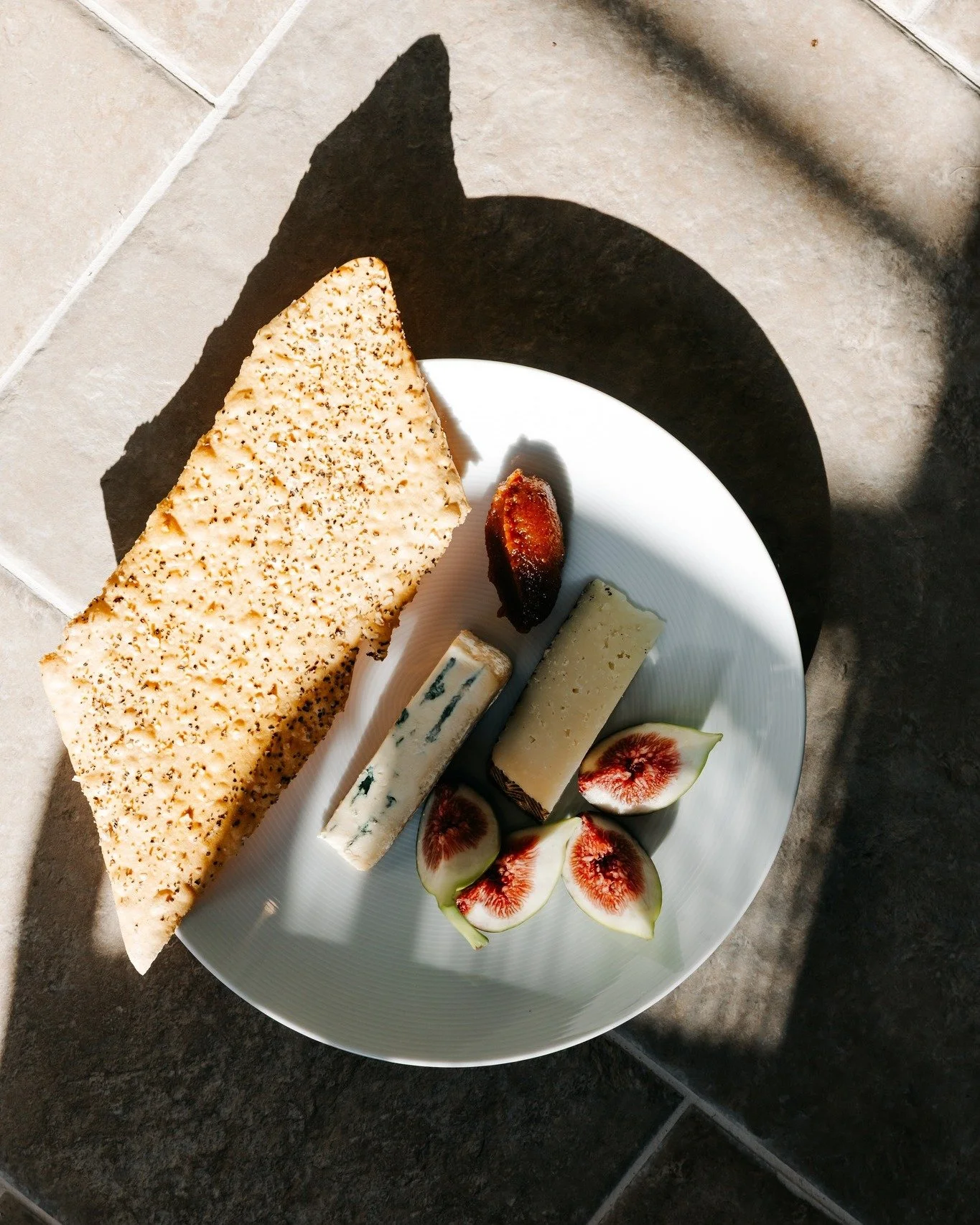 Absolutely love the produce Autumn brings &ndash; figs &amp; quince stealing the show this season. 🍂🍁

#visityassvalley #visitupperlachlanshire #canberraweddings #weddingcaterer #canberracaterer #canberraevents #collector #gunning #bluntcatcatering