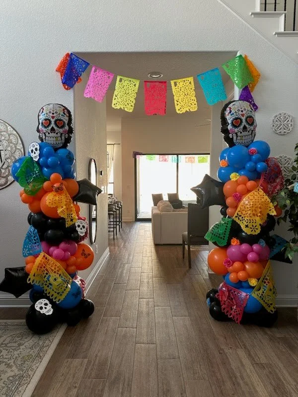 Dia de los Muertos Columns