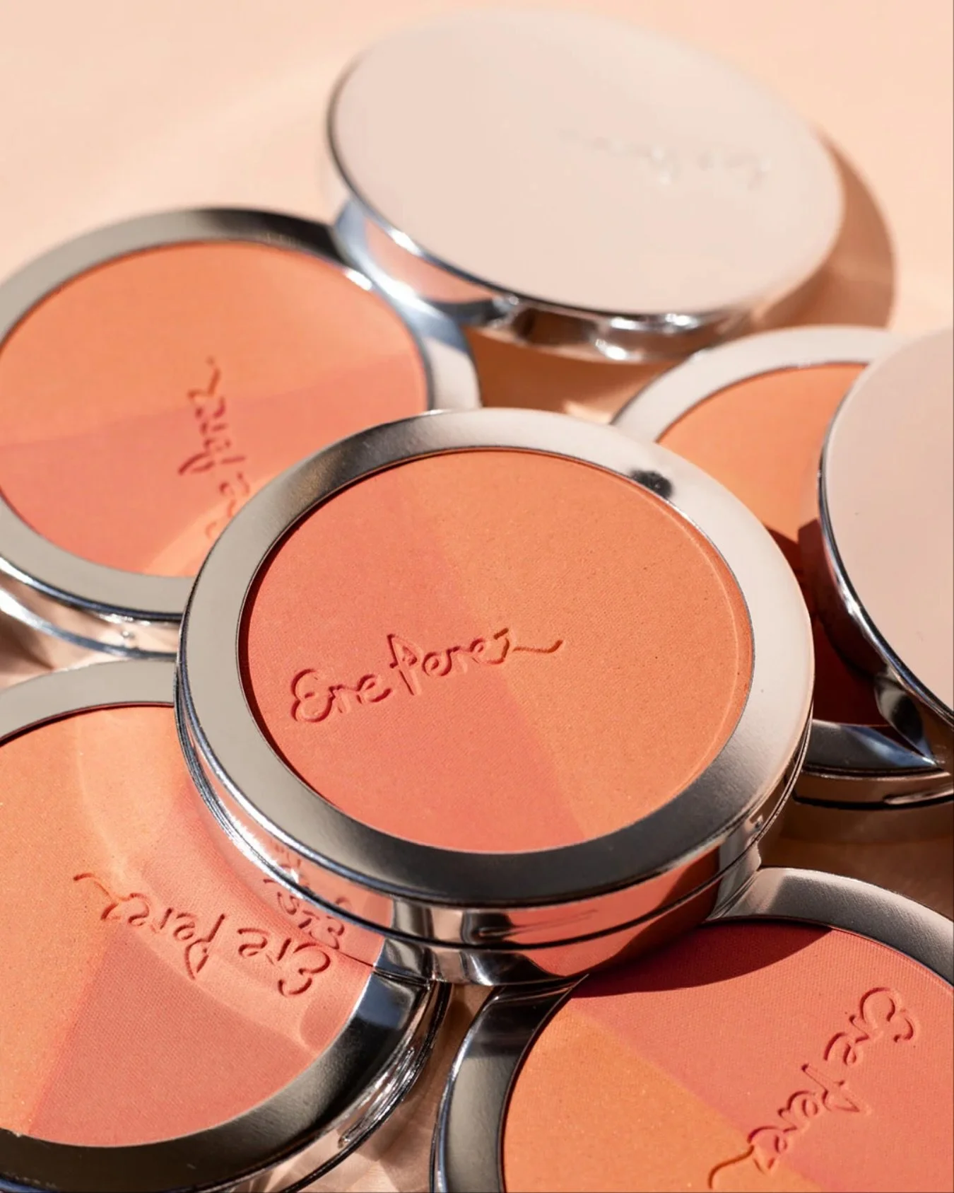 Sculpted. Sunlit. Seamless.

Ere Perez Rice Powder Blush delivers a natural flush with a weightless, silky finish &mdash; available for purchase in store. 

#ErePerez #LuxuryBeauty #CleanCosmetics #RicePowderBlush #SkinFirst#lennoxhead #byronbay #bea