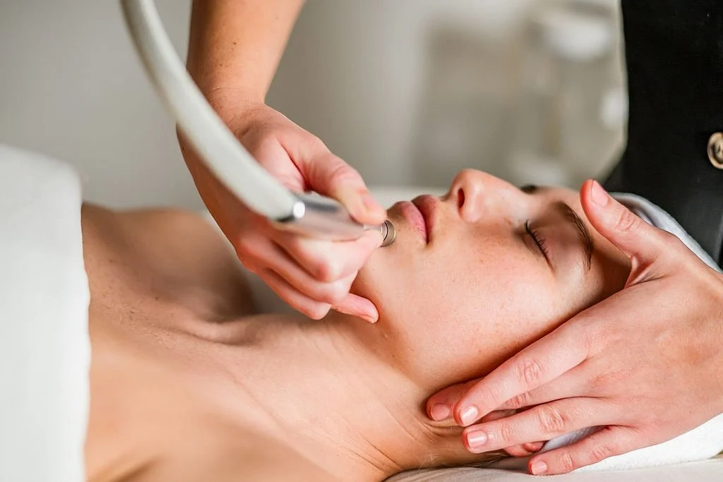 Your skin &mdash; but smoother, clearer, and more radiant. Hydradermabrasion deeply cleanses, hydrates, and revitalises from within.

Book now via our website or call us on 6687 5273