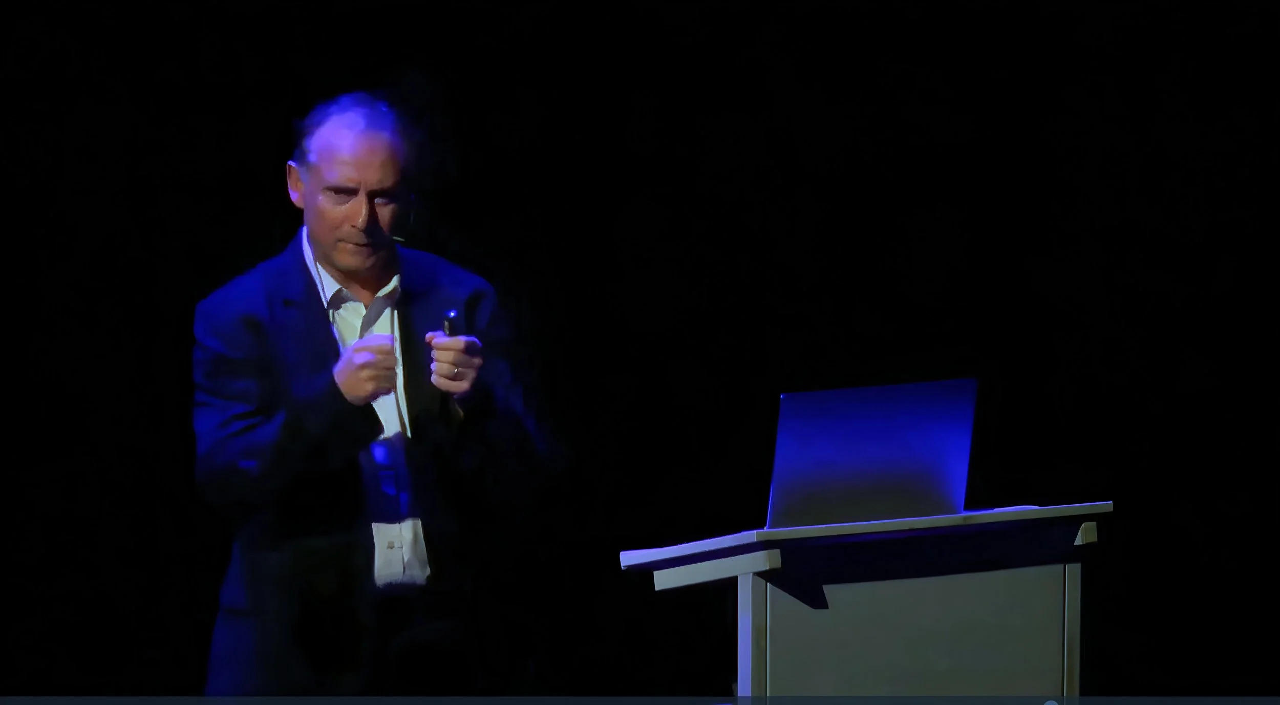 Spacionotes Oct 2025 Lyon006_upscaled_2x_DxO.jpg